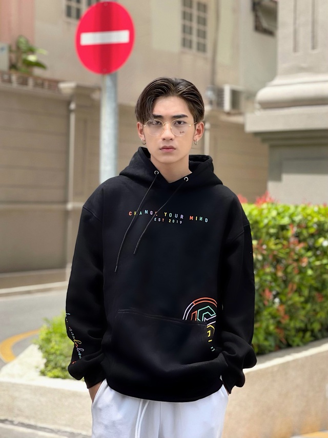 Hot boy từng nổi như cồn vì góc nghiêng giống Sơn Tùng M-TP giờ ra sao? - 12 Hot boy từng nổi như cồn vì góc nghiêng giống Sơn Tùng M-TP giờ ra sao? - 12