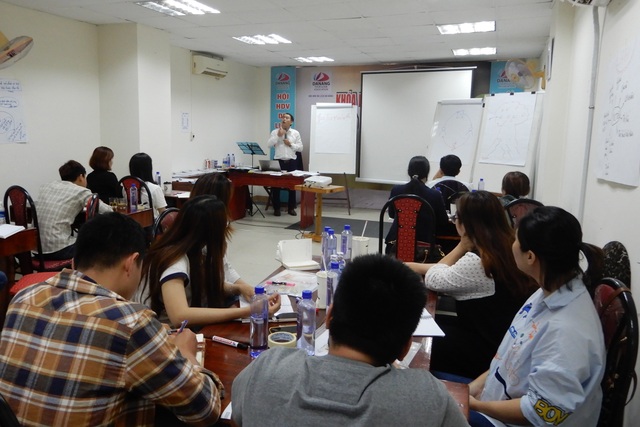 Đà Nẵng: Người lao động ngành du lịch phải xoay đủ nghề để kiếm sống - 3 Đà Nẵng: Người lao động ngành du lịch phải xoay đủ nghề để kiếm sống - 3