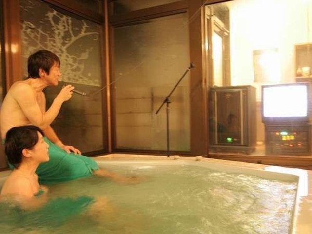 Vừa tắm onsen vừa hát karaoke - 8 Vừa tắm onsen vừa hát karaoke - 8