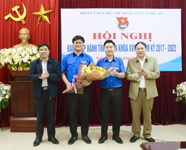 Nghệ An có tân Phó Bí thư Tỉnh đoàn tuổi 35 - 3 Nghệ An có tân Phó Bí thư Tỉnh đoàn tuổi 35 - 3
