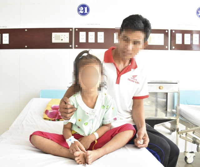 Sóc Trăng: Đang chơi, bé gái 6 tuổi vô tình nuốt đồng xu - 1 Sóc Trăng: Đang chơi, bé gái 6 tuổi vô tình nuốt đồng xu - 1