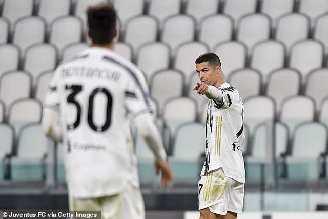 C.Ronaldo lập công, Juventus bám đuổi Inter và AC Milan - 10