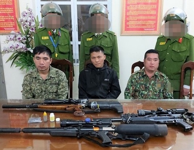 Mang súng đi săn không thành, lúc về gặp cảnh sát 113 - 2 Mang súng đi săn không thành, lúc về gặp cảnh sát 113 - 2