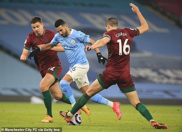 Man City bỏ xa Man Utd 15 điểm, HLV Guardiola tuyên bố không chủ quan - 3 Man City bỏ xa Man Utd 15 điểm, HLV Guardiola tuyên bố không chủ quan - 3