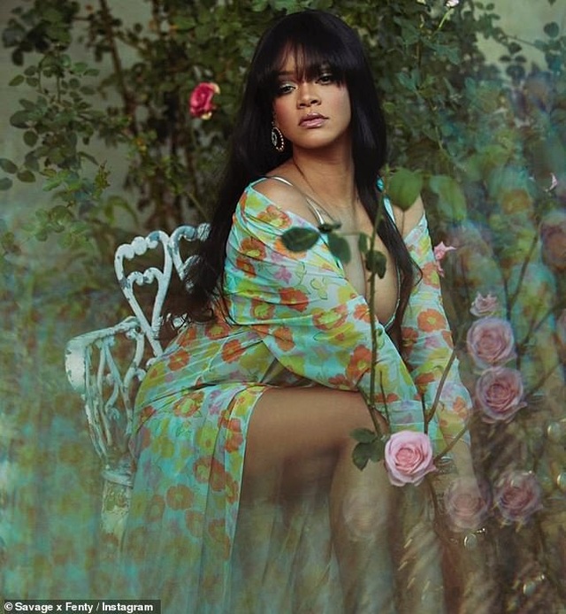 Rihanna bốc lửa trong bộ ảnh quảng cáo mới - 2 Rihanna bốc lửa trong bộ ảnh quảng cáo mới - 2