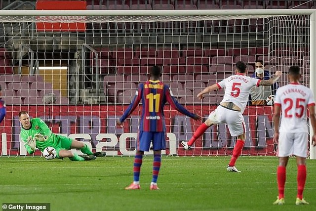 Ngược dòng kinh điển trước Sevilla, Barcelona tiến vào chung kết - 3 Ngược dòng kinh điển trước Sevilla, Barcelona tiến vào chung kết - 3