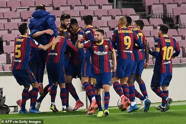 Ngược dòng kinh điển trước Sevilla, Barcelona tiến vào chung kết - 8 Ngược dòng kinh điển trước Sevilla, Barcelona tiến vào chung kết - 8