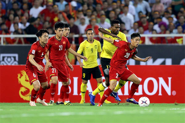 UAE xin đăng cai vòng loại World Cup, đội tuyển Việt Nam tính sẵn phương án - 2 UAE xin đăng cai vòng loại World Cup, đội tuyển Việt Nam tính sẵn phương án - 2