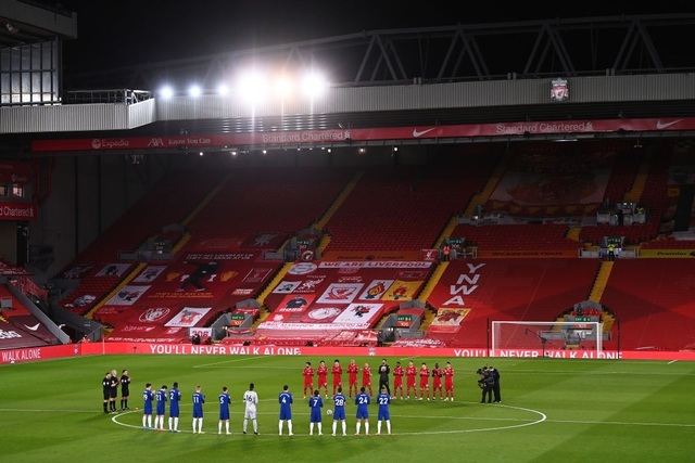 Những khoảnh khắc thảm họa của Liverpool trước Chelsea - 3