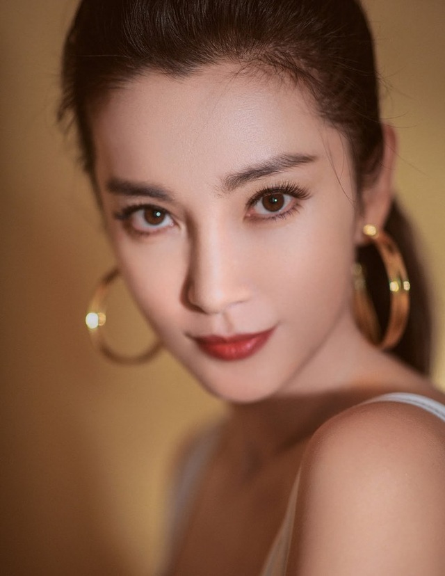 Lý Băng Băng kết thúc mối tình với phi công trẻ kém 16 tuổi - 9 Lý Băng Băng kết thúc mối tình với phi công trẻ kém 16 tuổi - 9