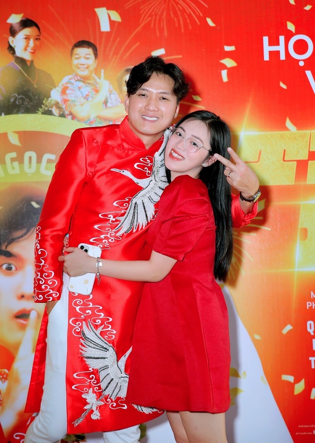 Hoài Linh hỗ trợ cả trăm triệu đồng giúp đàn em Quách Ngọc Tuyên mua nhà - 6 Hoài Linh hỗ trợ cả trăm triệu đồng giúp đàn em Quách Ngọc Tuyên mua nhà - 6