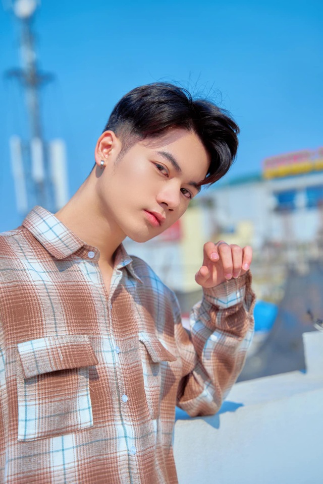 Nam sinh ĐH Xây dựng sở hữu gương mặt điển trai đầy cuốn hút - 9 Nam sinh ĐH Xây dựng sở hữu gương mặt điển trai đầy cuốn hút - 9