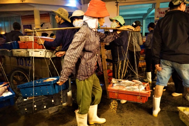 Những bóng hồng mong một giấc ngủ đêm trọn vẹn - 3 Những bóng hồng mong một giấc ngủ đêm trọn vẹn - 3