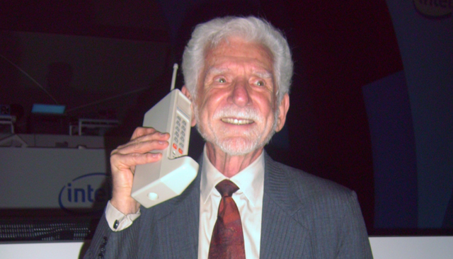 10 mẫu điện thoại nổi tiếng nhất lịch sử, bạn biết bao nhiêu trong số này? - 1