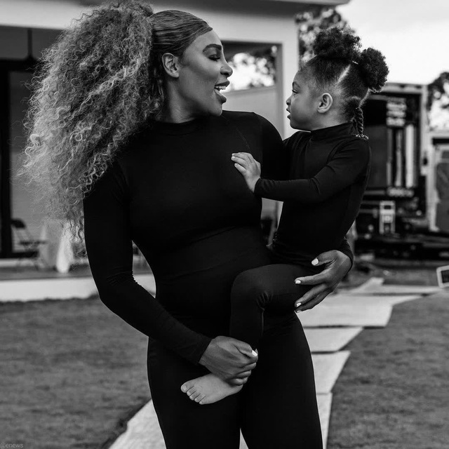 Loạt ảnh thời trang ấn tượng của Serena Williams cùng con gái - 3 Loạt ảnh thời trang ấn tượng của Serena Williams cùng con gái - 3