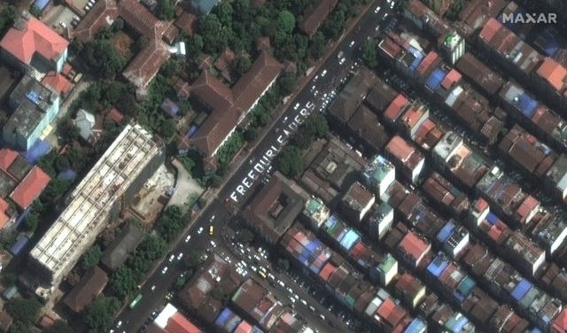 Hình ảnh biểu tình phản đối đảo chính ở Myanmar qua vệ tinh - 4 Hình ảnh biểu tình phản đối đảo chính ở Myanmar qua vệ tinh - 4