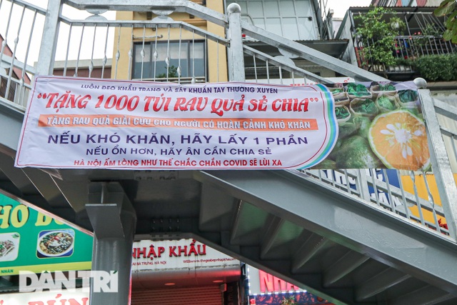 Phát miễn phí cam Hà Giang đến bệnh nhân, người lao động gặp khó khăn - 6 Phát miễn phí cam Hà Giang đến bệnh nhân, người lao động gặp khó khăn - 6