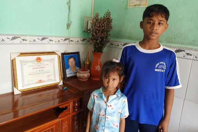 Xót xa hoàn cảnh anh bán cá quên mình cứu người, bỏ lại vợ con nheo nhóc - 3 Xót xa hoàn cảnh anh bán cá quên mình cứu người, bỏ lại vợ con nheo nhóc - 3