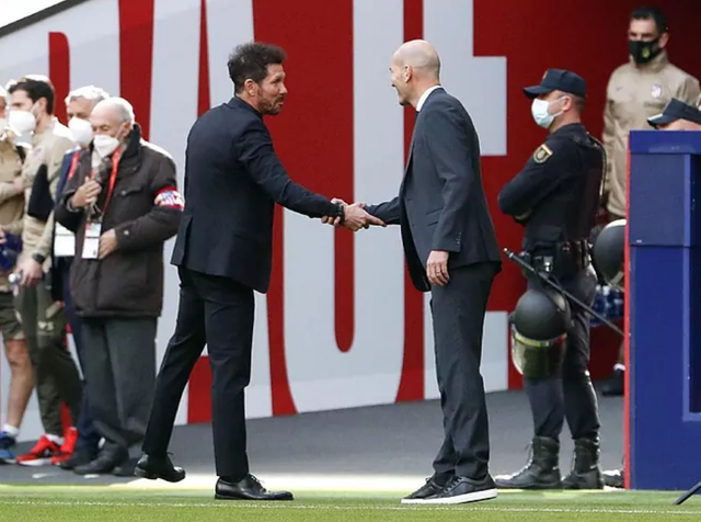 Luis Suarez ghi bàn, Atletico vẫn hòa tiếc nuối Real Madrid - 17 Luis Suarez ghi bàn, Atletico vẫn hòa tiếc nuối Real Madrid - 17