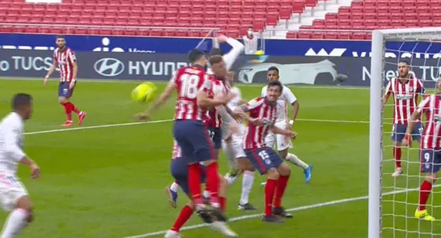 Luis Suarez ghi bàn, Atletico vẫn hòa tiếc nuối Real Madrid - 12 Luis Suarez ghi bàn, Atletico vẫn hòa tiếc nuối Real Madrid - 12