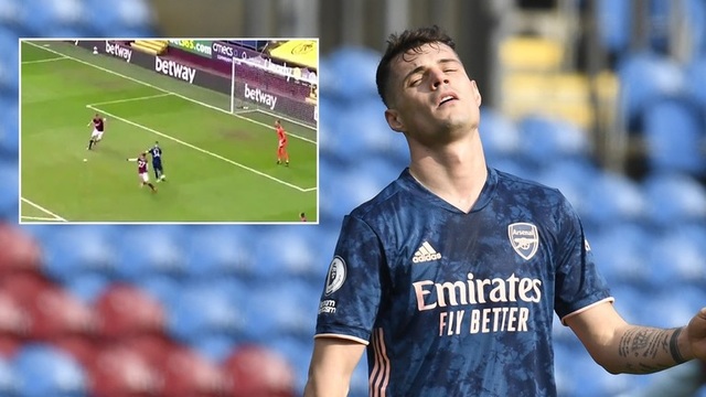 Cổ động viên Arsenal gọi pha để thua của Xhaka là ngốc nhất mùa giải - 4 Cổ động viên Arsenal gọi pha để thua của Xhaka là ngốc nhất mùa giải - 4