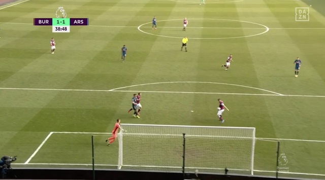 Cổ động viên Arsenal gọi pha để thua của Xhaka là ngốc nhất mùa giải - 2 Cổ động viên Arsenal gọi pha để thua của Xhaka là ngốc nhất mùa giải - 2