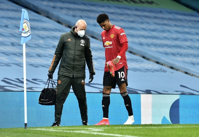 Man City 0-2 Man Utd: Đòn knock-out chớp nhoáng - 4 Man City 0-2 Man Utd: Đòn knock-out chớp nhoáng - 4