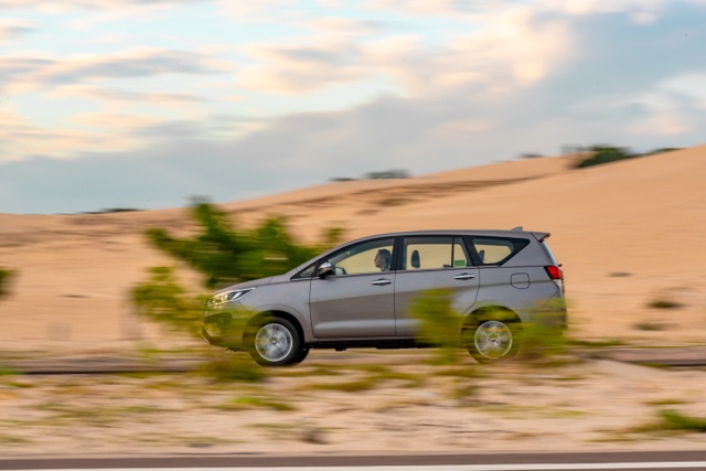 Đánh giá Toyota Innova: Thay đổi để phục vụ người dùng tốt hơn - 2