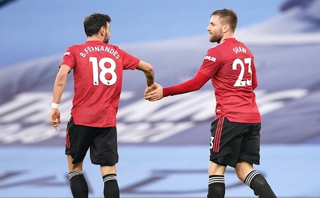 Man Utd quật ngã Man City: Bản anh hùng ca của Quỷ đỏ - 6 Man Utd quật ngã Man City: Bản anh hùng ca của Quỷ đỏ - 6