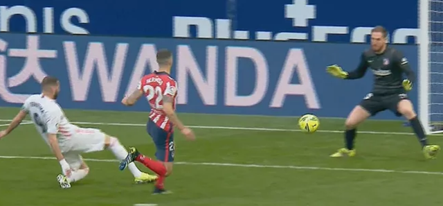 Luis Suarez ghi bàn, Atletico vẫn hòa tiếc nuối Real Madrid - 3 Luis Suarez ghi bàn, Atletico vẫn hòa tiếc nuối Real Madrid - 3