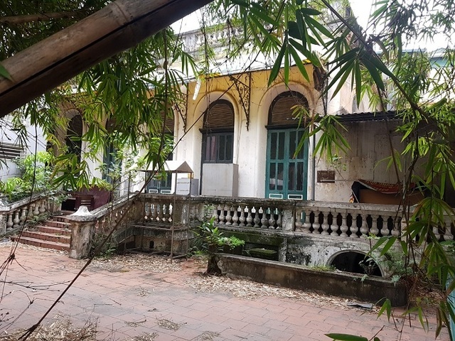 Villa hundred years old of the rich old Hanoi, inside there is a dance floor - 5