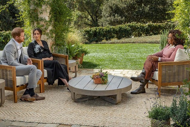 Bùng nổ tranh cãi quanh cuộc phỏng vấn bom tấn của Harry - Meghan - 1 Bùng nổ tranh cãi quanh cuộc phỏng vấn bom tấn của Harry - Meghan - 1