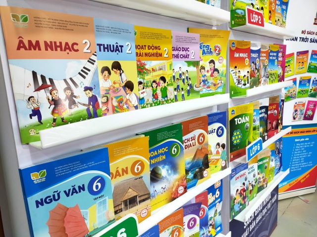 Hai bộ sách giáo khoa biến mất: NXB Giáo dục Việt Nam nói gì? - 1 Hai bộ sách giáo khoa biến mất: NXB Giáo dục Việt Nam nói gì? - 1