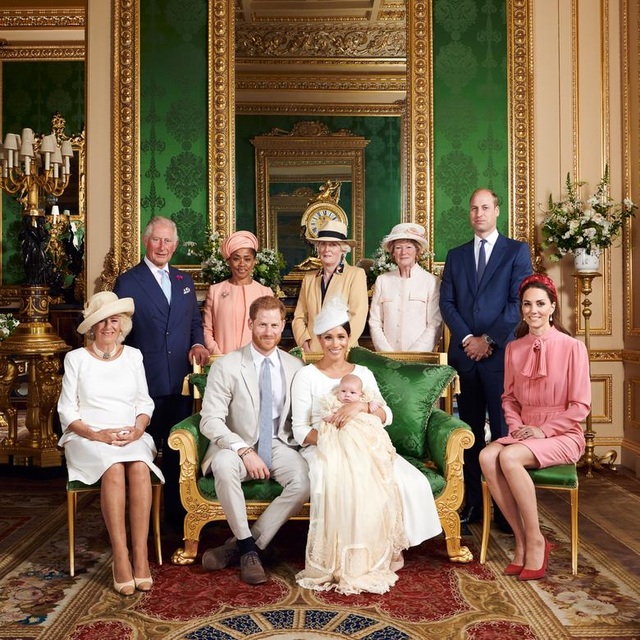 Hai năm khó khăn trong hoàng gia Anh của cựu diễn viên Mỹ Meghan Markle - 11 Hai năm khó khăn trong hoàng gia Anh của cựu diễn viên Mỹ Meghan Markle - 11
