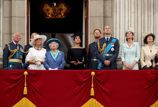 Hai năm khó khăn trong hoàng gia Anh của cựu diễn viên Mỹ Meghan Markle - 5 Hai năm khó khăn trong hoàng gia Anh của cựu diễn viên Mỹ Meghan Markle - 5