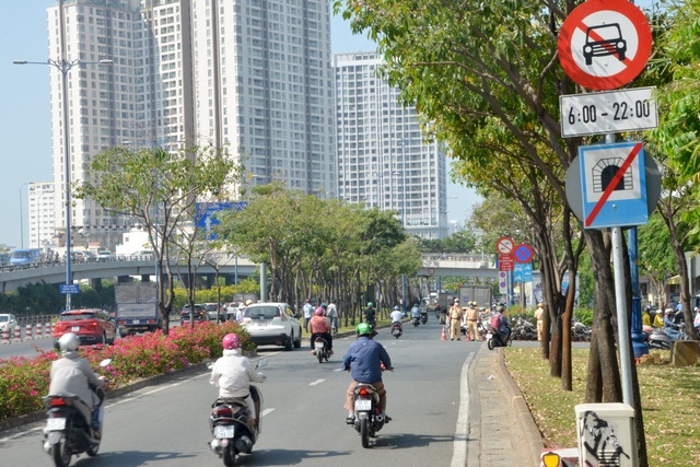 Dính lỗi phạt tiền triệu, hàng loạt tài xế than đi theo Google maps - 2 Dính lỗi phạt tiền triệu, hàng loạt tài xế than đi theo Google maps - 2