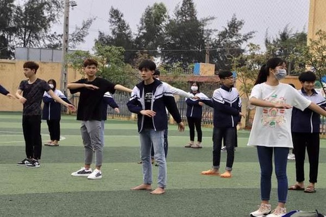 Hải Dương: Một trường THPT phải tạm nghỉ chỉ sau một ngày đi học trở lại - 1 Hải Dương: Một trường THPT phải tạm nghỉ chỉ sau một ngày đi học trở lại - 1
