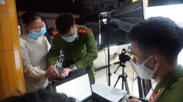 Ngày bận làm rẫy, dạy học…, tối tranh thủ đi làm căn cước công dân - 5 Ngày bận làm rẫy, dạy học…, tối tranh thủ đi làm căn cước công dân - 5