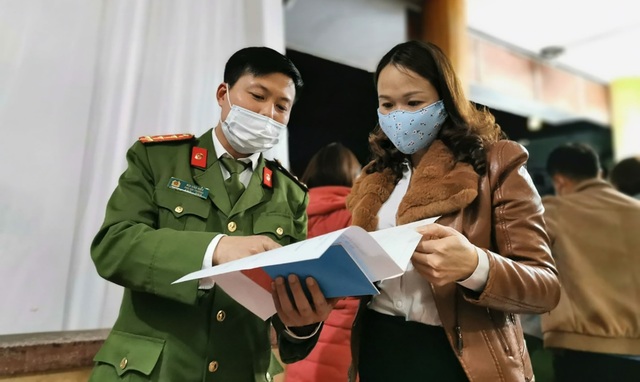 Ngày bận làm rẫy, dạy học…, tối tranh thủ đi làm căn cước công dân - 12 Ngày bận làm rẫy, dạy học…, tối tranh thủ đi làm căn cước công dân - 12