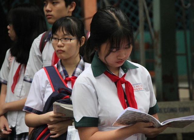 TPHCM đề xuất Toán, Văn tính hệ số 1 như Ngoại ngữ trong thi lớp 10 - 1 TPHCM đề xuất Toán, Văn tính hệ số 1 như Ngoại ngữ trong thi lớp 10 - 1
