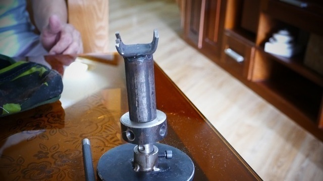 Kho báu tái chế từ phế thải của người đàn ông U70 ở Hà Nội - 4 Kho báu tái chế từ phế thải của người đàn ông U70 ở Hà Nội - 4