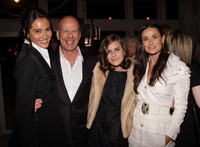 Demi Moore hết lời khen vợ mới của chồng - 3 Demi Moore hết lời khen vợ mới của chồng - 3