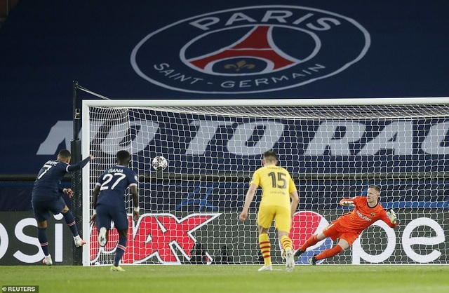 PSG 1-1 Barcelona: Messi ghi bàn và đá hỏng phạt đền - 3