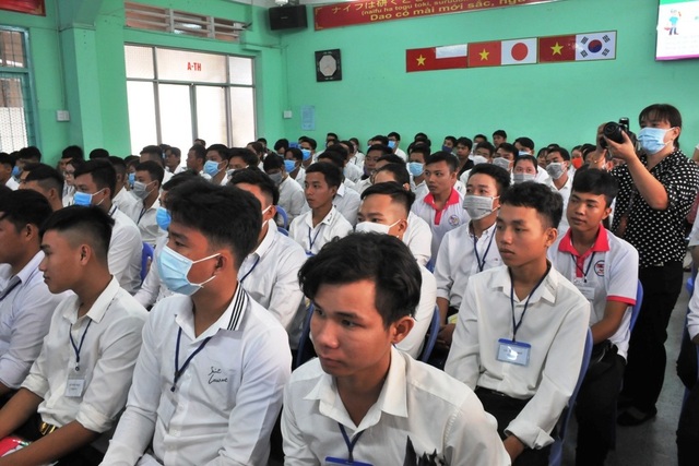 Kiểm soát được dịch, tỉnh Đồng Tháp tuyển hơn 700 lao động đi Nhật Bản - 2 Kiểm soát được dịch, tỉnh Đồng Tháp tuyển hơn 700 lao động đi Nhật Bản - 2