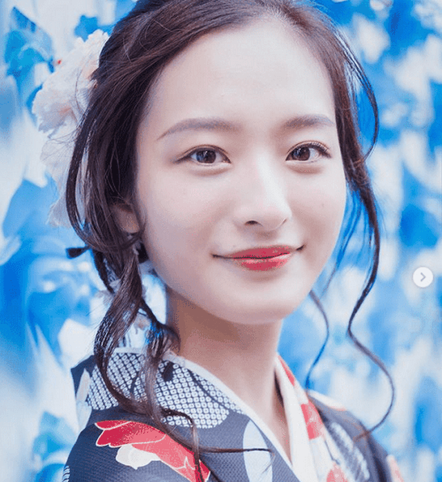Cô gái có gương mặt đẹp như thiên thần đăng quang Hoa khôi đại học Nhật Bản - 4