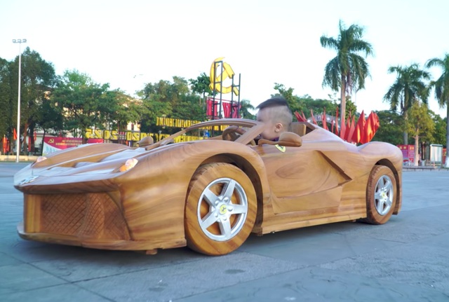 Chiếc Bugatti Centodieci bằng gỗ của anh thợ Việt gây sửng sốt trên báo Tây - 2 Chiếc Bugatti Centodieci bằng gỗ của anh thợ Việt gây sửng sốt trên báo Tây - 2