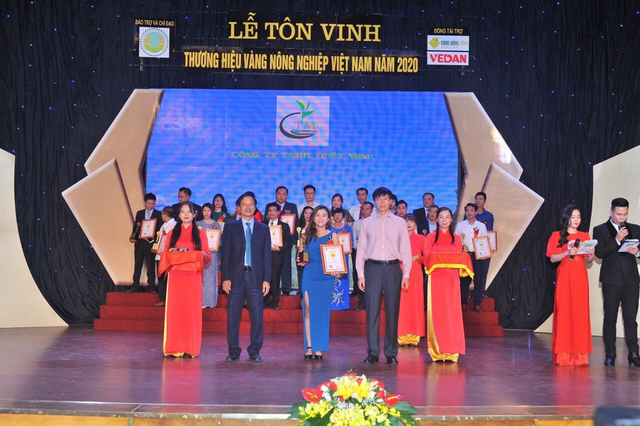 Sâm Ngọc Linh vùng Nam Trà My Quảng Nam báu vật cho sức khỏe - 4 Sâm Ngọc Linh vùng Nam Trà My Quảng Nam báu vật cho sức khỏe - 4