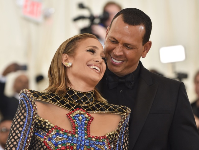 Bạn trai Jennifer Lopez bị nghi ngoại tình - 1 Bạn trai Jennifer Lopez bị nghi ngoại tình - 1