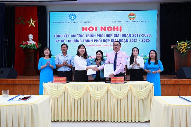 Quảng Nam phấn đấu có 96% nông dân tham gia BHYT vào năm 2025 - 1 Quảng Nam phấn đấu có 96% nông dân tham gia BHYT vào năm 2025 - 1