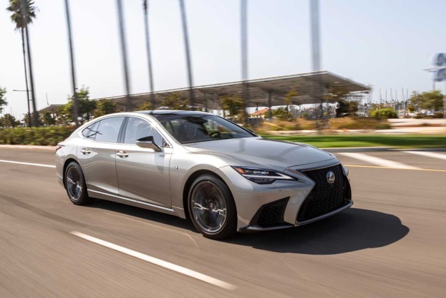 Lexus LS 500 Hybrid 2021 tăng giá chóng mặt tại Mỹ - 1 Lexus LS 500 Hybrid 2021 tăng giá chóng mặt tại Mỹ - 1